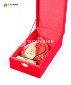 contoh desain plakat